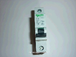 施耐德(SCHNEIDER)　微型断路器　IC65L 3P C32A