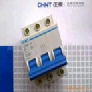 正泰(CHINT)　安全继电器　DZ47LE-63 3P C20A