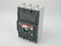 ABB(ABB)　塑殼斷路器　T5L400 PR221DS-I R320 WMP 3P